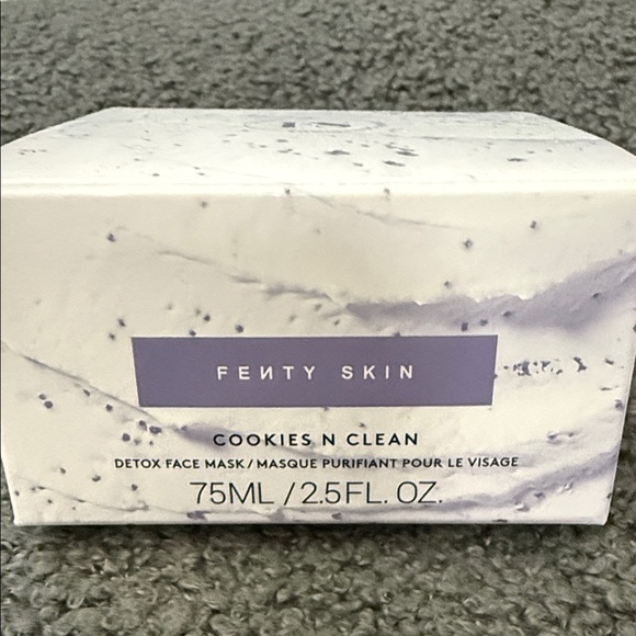 Fenty Beauty Cookies N Clean Detox Face Mask - Lavender and White - Picture 4 of 5